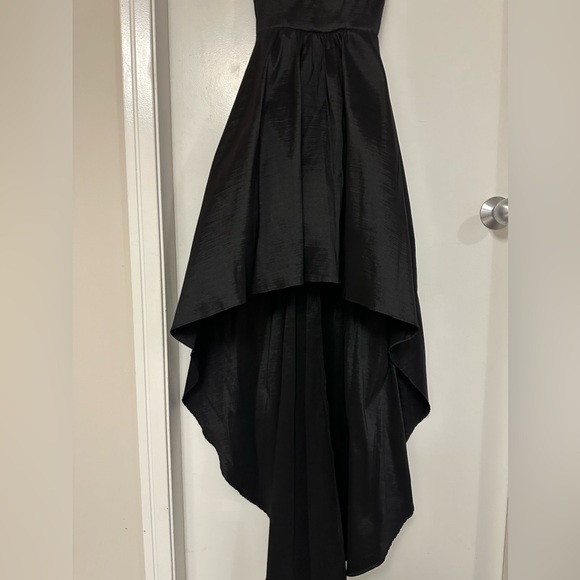 BETSY AND ADAM BLACK HIGH LOW GOWN - Picture 2 of 7